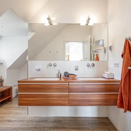 Les Belles, Haus Cecile, Fw Romantique, Whg 5 * Цингст